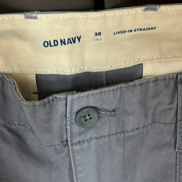 Old navy Mens shorts - Picture 3 of 5